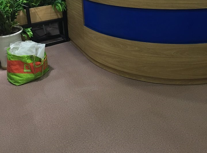 Sàn nhựa dán keo vân thảm đẹp 2019